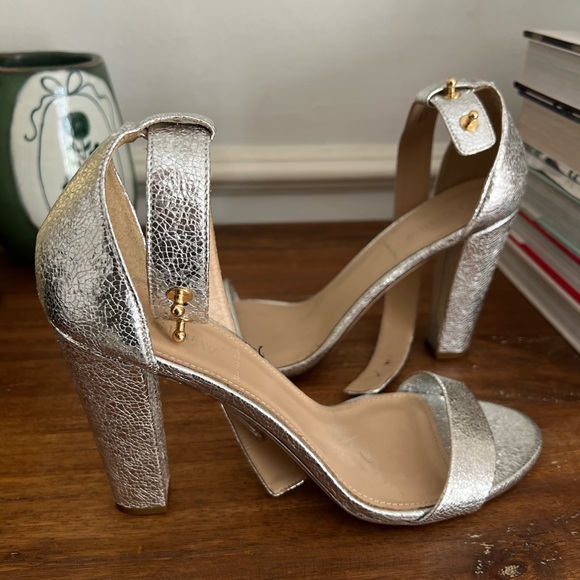 Never worn J.Crew Silver Heels size 9 - Picture 4 of 6